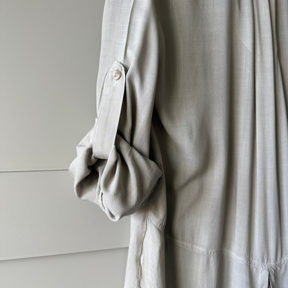 Bella Dahl Split Back Button‎ Down Shirt Womens XS Taupe 100% Rayon Made USA - Picture 7 of 16